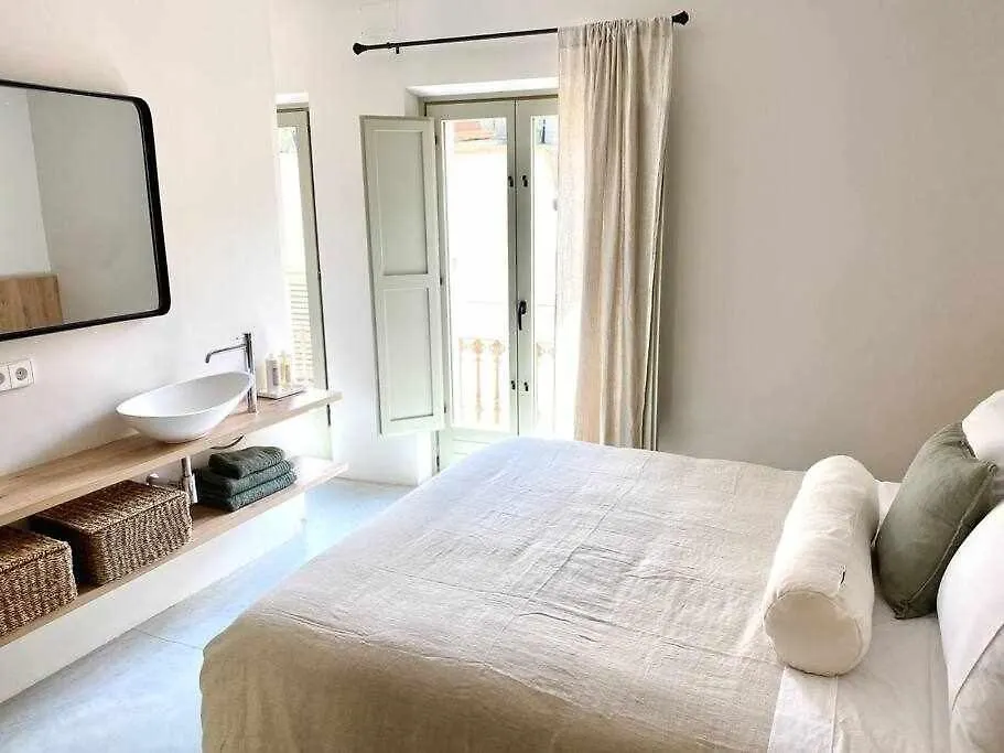 Velo Vern 3 Luxury Penthouse W Views Of City Wall Girona Apartmán